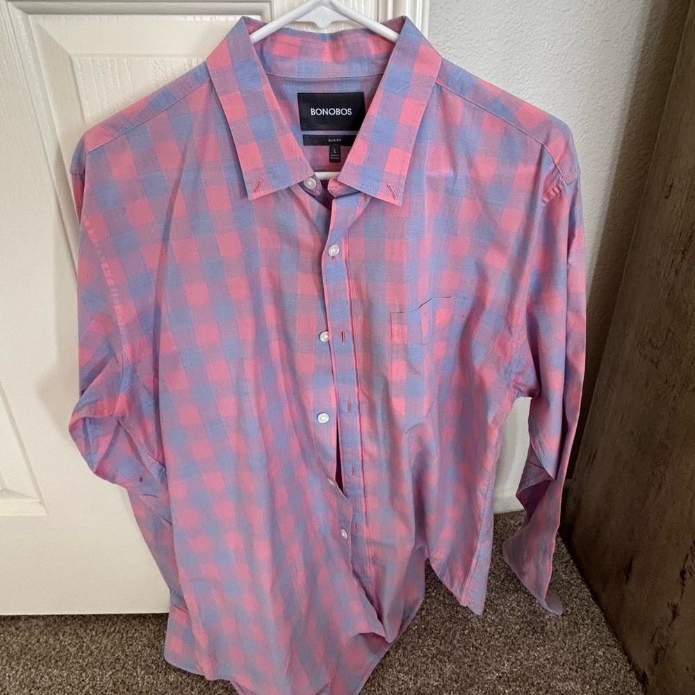 Bonobos Pink and baby blue button down dress shirt. Size large